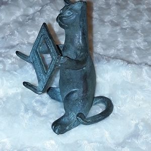 DECORATIVE CAT CARD HOLDER